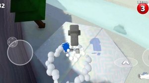 Бася попал в телефон в Super Bear Adventure