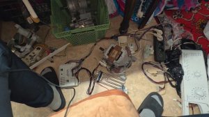 Много крови попила эта стиральная машинка Indesit, но проблему я нашёл.