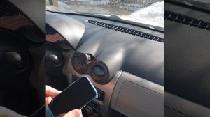 Установка телефона на держатель для Renault Logan I, Santandero I, Daster I, Largus I