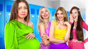 Моя беременная мама учится в моей школе! Я стыжусь своей мамы!
