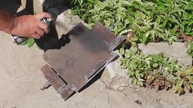 Поворотная задвижка на цепочке  в барбекю мангале своими руками, главный секрет раскрыл Михалыч