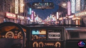 Viagem Noturna na Chuva： 80s Chill Synthwave to Drive & Study