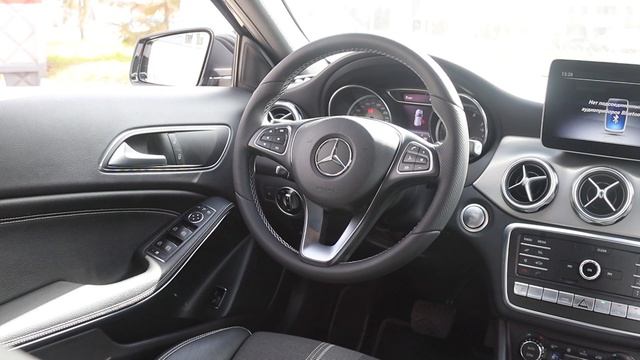 Mercedes GLA-класс Черный смотреть онлайн