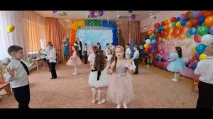 Ромашковое поле.Выпускной танец