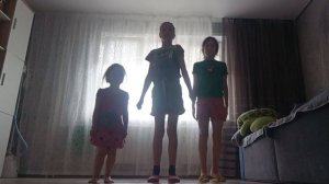 Златочка найдёт, Златочка спасёт, Златочка возьмёт в доме заперёт.