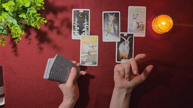 внутри страдает, а внешне не покажет💘