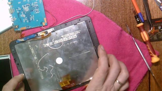 Замена дисплея на Rolsen Jet QUAD CORE.