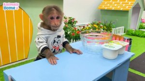 Naughty BiBi harvests fruits to make fruit yogurt for Ody