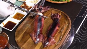 Кореец ест кальмаров. Мукбанг. Китайцы едят на камеру. 🤤 залипательно