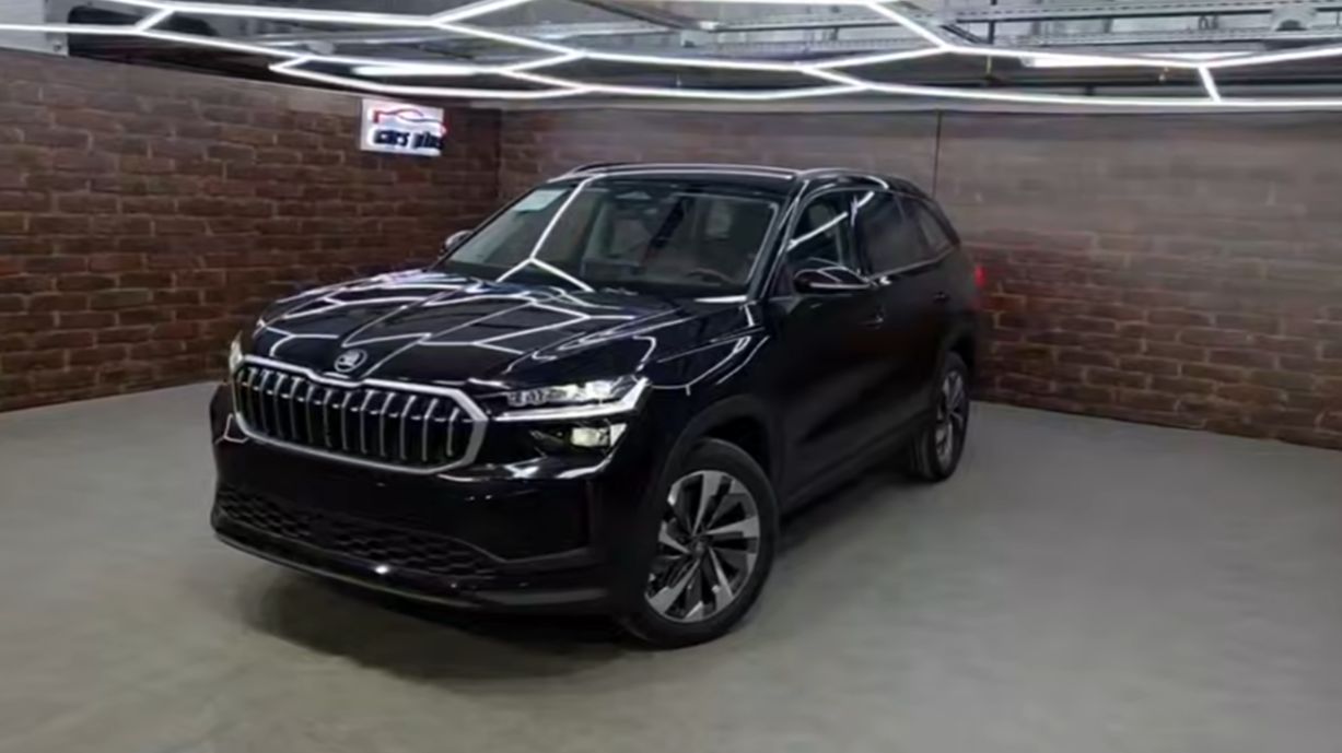 В наличии Skoda Kodiaq Selection черного цвета