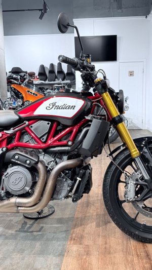 2021 INDIAN FTR1200 Red Carbon 4K (VIN *56KR*0538)