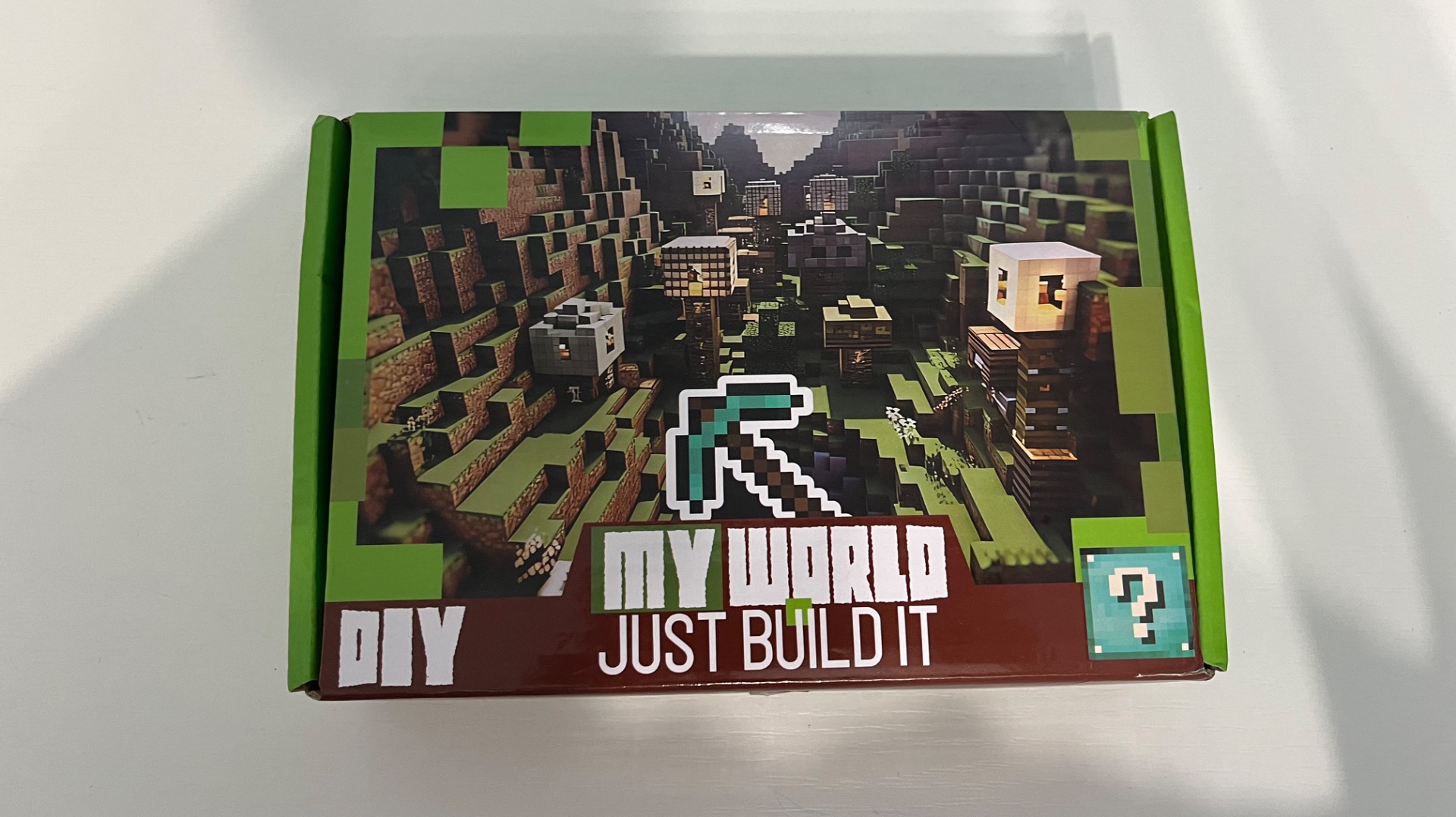 Распаковка и обзор кубиков Minecraft