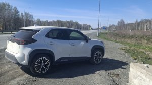Тойота Ярис Кросс (Toyota Yaris Cross) из Японии. Обзор.