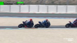 Обязательно к просмотру: эпичный последний круг Дебиса в #WorldSSP 🍿 | 2026 #HungarianWorldSBK 🇭🇺