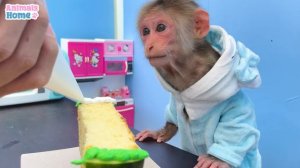 Naughty BiBi helps dad make watermelon cake
