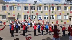 « Спасибо за мир!«Танцевальный флешмоб ко Дню Победы.