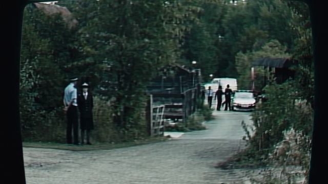 Убийство на ферме «Уайтхаус» 2 серия (сериал, 2020)