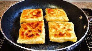 Никогда бы не подумала, что это ТАК вкусно! Всего лишь ВОДА + МУКА + СЫР! Очень вкусные лепешки!