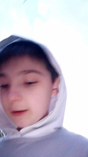 показывай что у нас находится на той стороне нашего дома