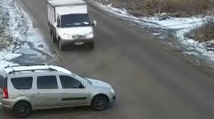 Белый баран травится на Ларгусе в своей родной степи.