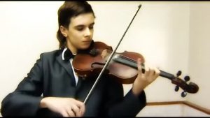 ЛАУРЕАТ 1-ой  ст.  Общероссийский  конкурс «Молодое  дарование России» -Юный скрипач Руслан Хохлачёв