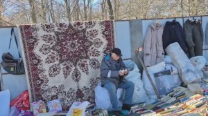 Барахолка на Удельной. Санкт-Петербург