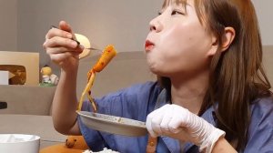Кореянка ест ребрышки. Мукбанг. Китайцы едят на камеру. 🍔 фастфуд