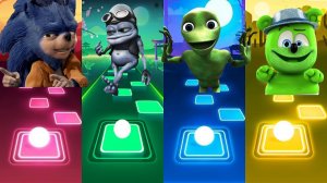 Мультик для детей. Баттл: Уродливый Соник, Крейзи Фрог, Alien Dance, Гумми Бер. Tiles Hop