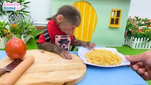 Smart BiBi flies a helicopter to harvest fruit to make noodles