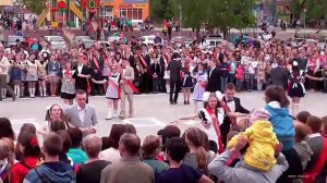 СОШ №7 вальс на центральной площади 2015 Конаково