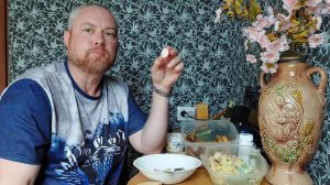 Мукбанг. Овощной суп и жареные крылышки. Притчи Соломона 5гл. Памятник десанту в Эльтигене.