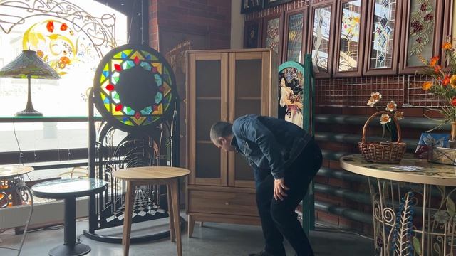 Продаем шкаф из массива дерева. Собственное изготовление. Руки помнят.
