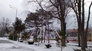 Парк аттракционов находится в центре Анапы.