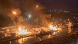 Порт Приморск стал целью массированной атаки БПЛА в Ленинградской области
В ночь на воскресенье, 3 м