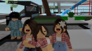 Маньяк в Roblox 😨😨😨Угадай кто из них я на картинки