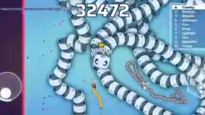 Я стал гигантом в Snake.io.