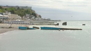 Море каждый год «съедает» до 10 см берега в Сочи, под угрозой больше 17 км пляжей
