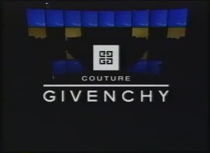 Показ женской коллекции Givenchy весна-лето 1998