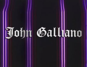 Показ женской коллекции John Galliano весна-лето 2002- 4K