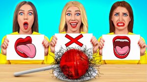 Откуси Лизни или Ничего Челлендж # Эпичная Битва с Едой от TeenDO Challenge