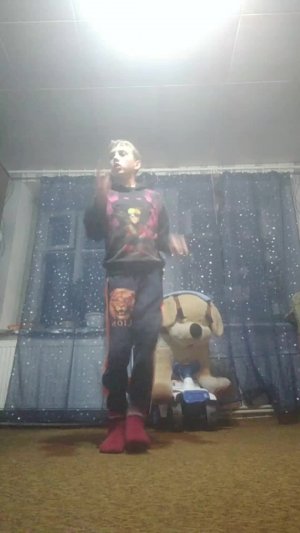 танцую