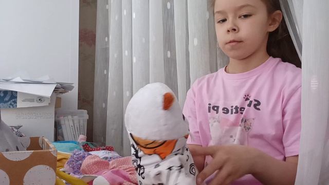 одеваем Лили на прогулку смотреть онлайн