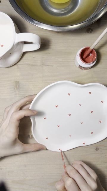 Рисую сердечки на керамике 💕 асмр 🔊 | роспись керамической кружки 🎨 ✨