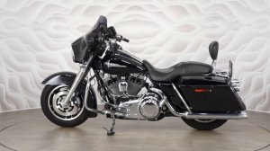 Harley-Davidson Street Glide vin 5HD1KB4118Y605131