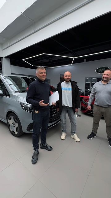 Привезли Mercedes V-class Long на заказ / Поздравляем Олега с покупкой и желаем удачи на дорогах!