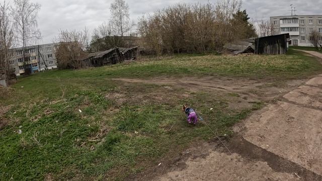 Прогулка в пасмурную погоду с Джеффом по Мокшино весной 2026 года !