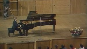 Gilels plays the Prelude in B minor -Bach Siloti-