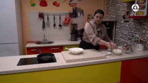 Утреннее меню. Готовим оладьи с кабачком и сыром