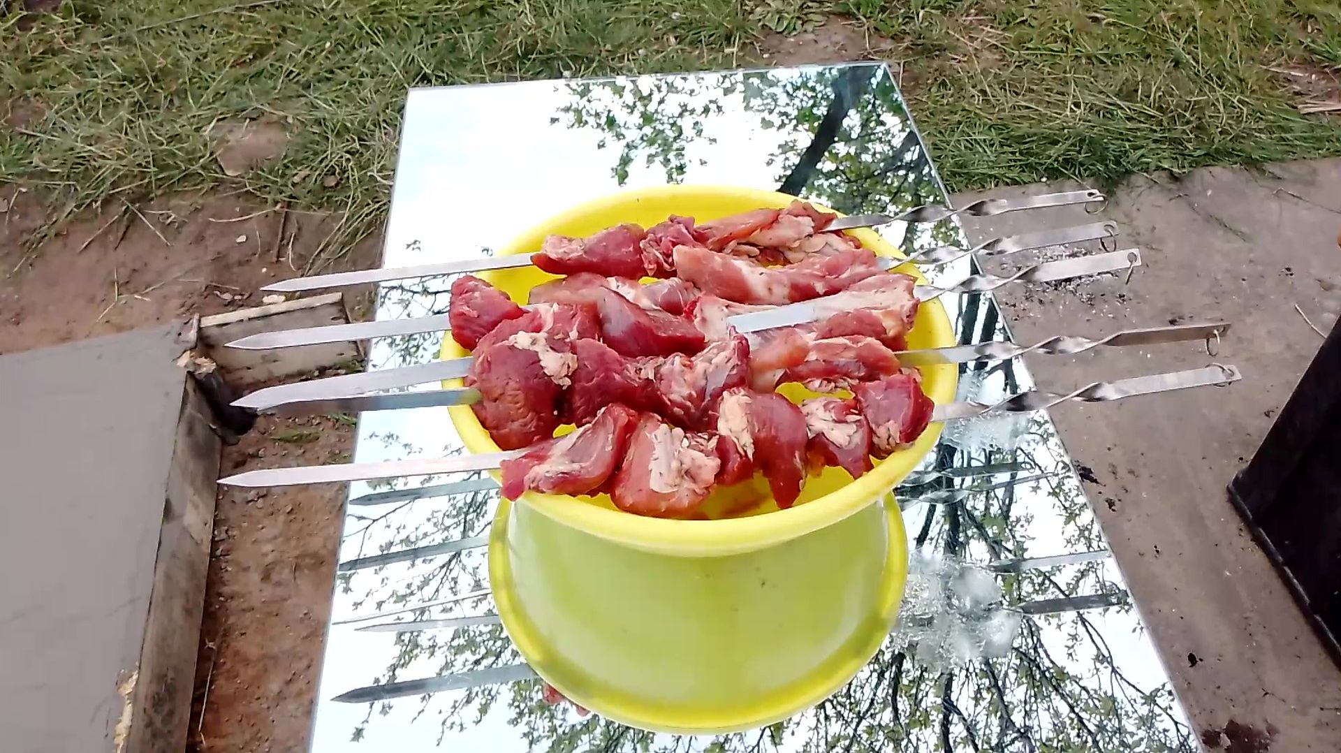 Свиные рёбра на костре