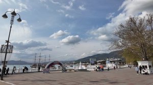 Геленджик. Набережная. 30.04.2026. Часть вторая. #Пляж #ОтдыхНаМоре #геленджик #ЮгРоссии #Лето2026